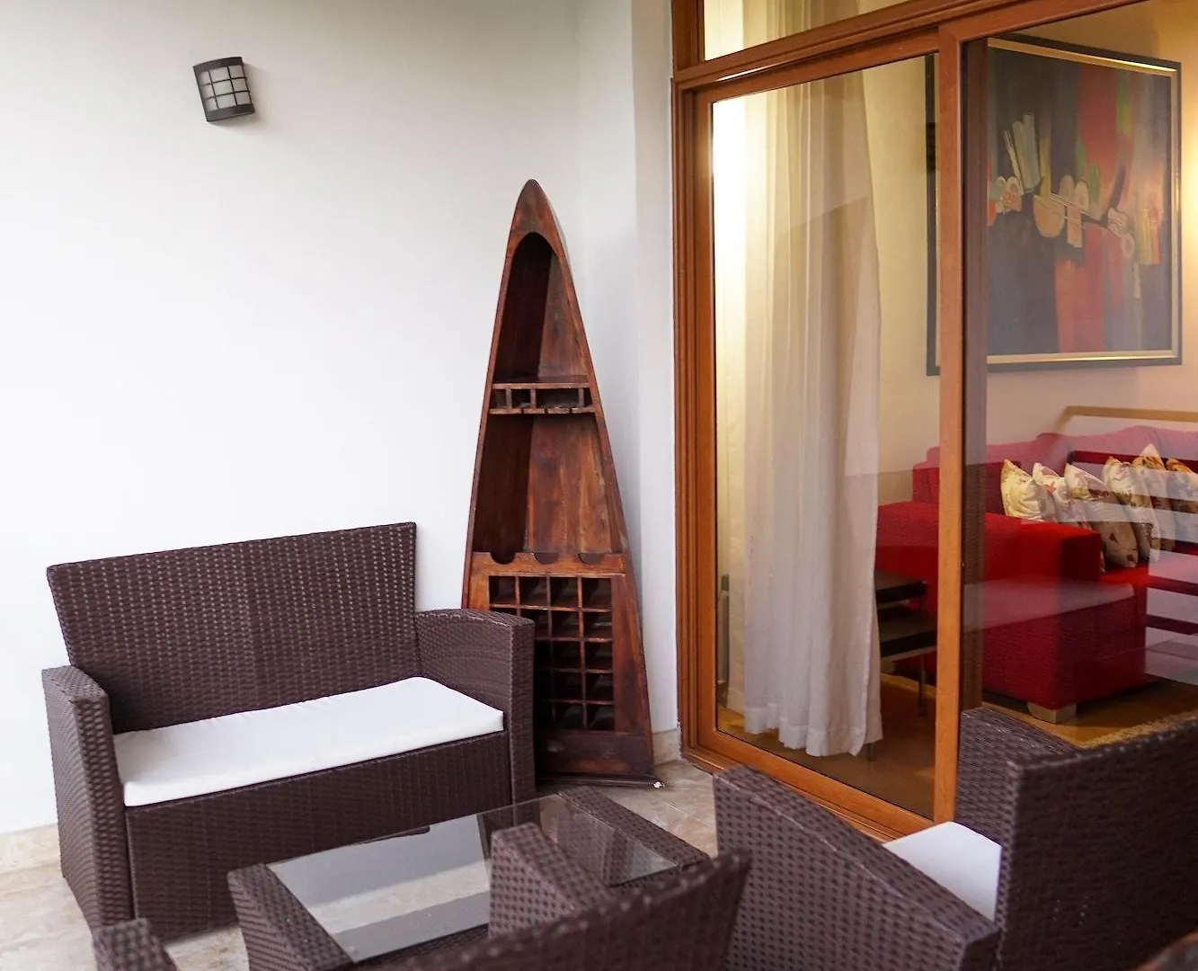 Sybaris Suites & Residences خوان دوليو فندق